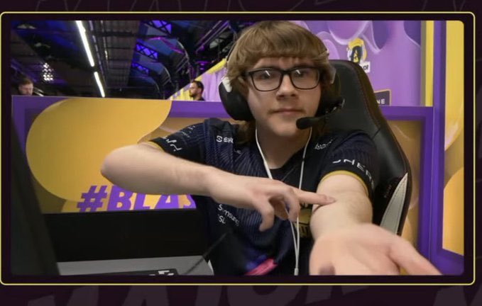 fioNCS2's tweet photo. @smooyacs https://t.co/uf5kZbvJOn