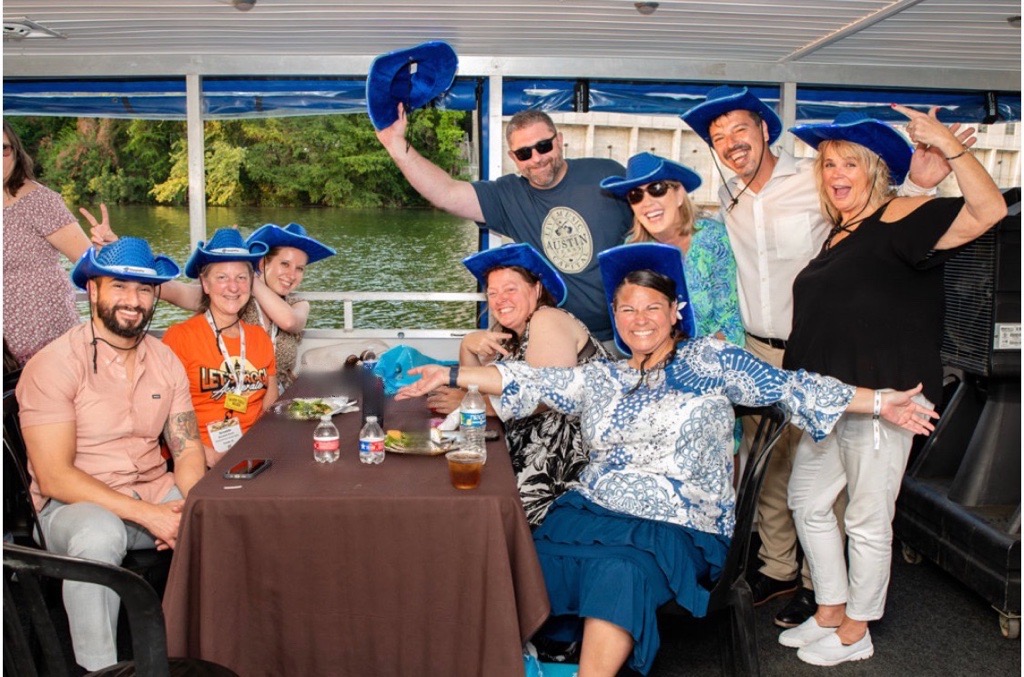 SimplePinHQ's tweet photo. We don't know about you…but the SimplePin team could not get enough of this Sunset Cruise in downtown Austin! We couldn't have had such a fantastic time without this great crew on board. Thank you all for joining us during your busy week at Accelerate 2023! 🤠

#RockAccelerate https://t.co/bkIVAd9kJV