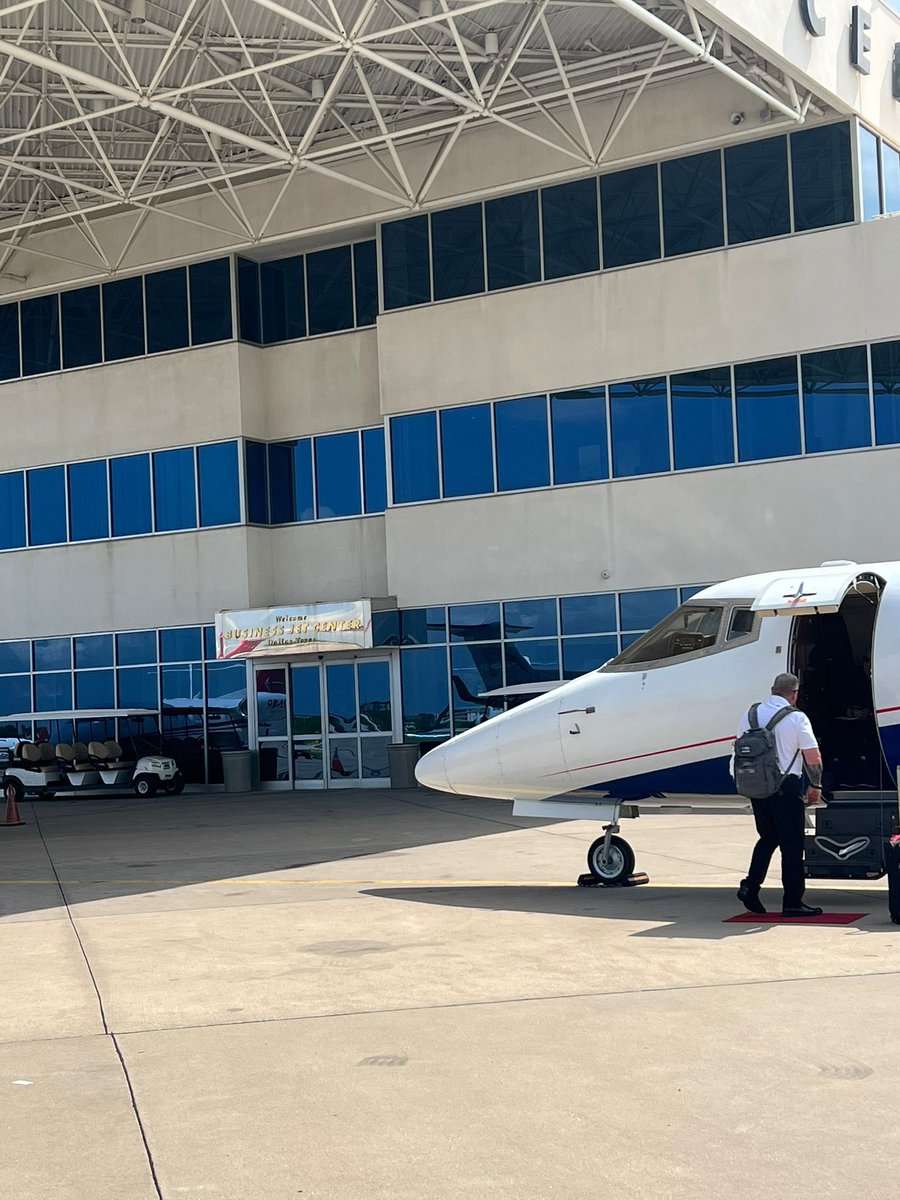 dallasblackcar1's tweet image. We are serving all DFW metro area including Grapevine DFW Airpot Dallas love Field airport Irving shuttle for transportation 
We are just one call away.  
469-653-9725

dallasblackcarlimoservice.com

#dallasblackcarservice #limo #blackcar #rideshare #limousine #dfw #dallasairport