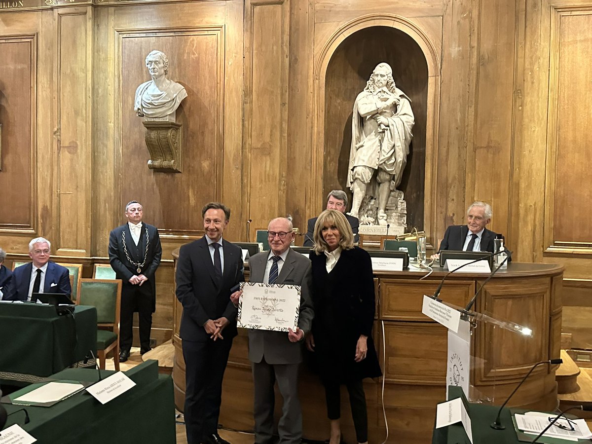 Institut de France tweet media