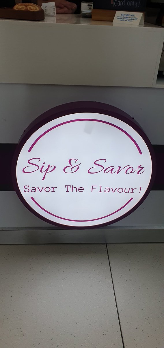 Pcso Carr and Phelps🚔 dropped into the West Mall Chelmsley Town Centre to meet Ellie and Obi who are running the new Sip&Savor stand serving hot & cold drinks, cakes & pastries a fantastic new enterprise and well worth a visit @SolihullUpdates @promotenorthsol @ChelmsleyNews