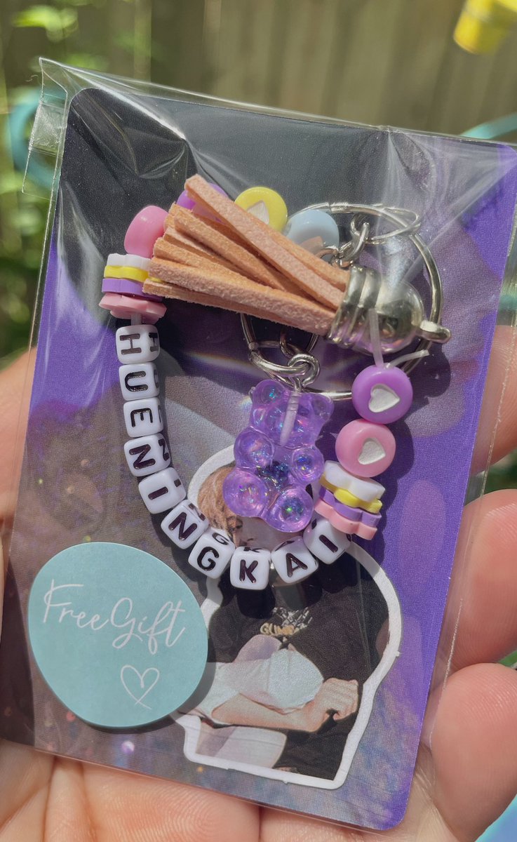jooonbugs's tweet photo. 🌼 My Freebies for those attending the TXT concert in San Antonio on May 23rd 🌼

🌼 Each freebie includes : 1 photocard , 1 sticker &amp; 1 keychain ( 55 freebies ) 🌼

🌼 i’ll post my location day of concert so if interested be on the lookout 💕 https://t.co/id5G4S8uoZ