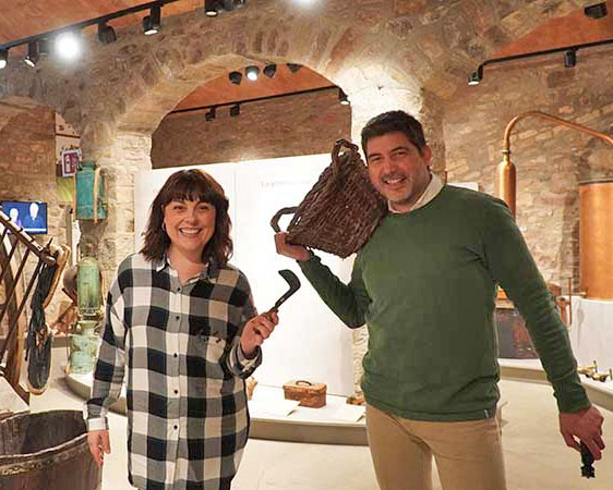 enoturista_'s tweet photo. Aquesta setmana és el Dia dels #museus

Al Museu de @AjSantFruitos ho celebren amb l''Espectacle 393': 3 vins del #bages, 9 cançons i 3 moments amb el músic i sommelier @SalvaRacero 

Divendres 19/05 a les 19h 
Preu : 6€ (venda anticipada)

Més info a https://t.co/eNkzKnkGdZ https://t.co/ONoqJET4lZ
