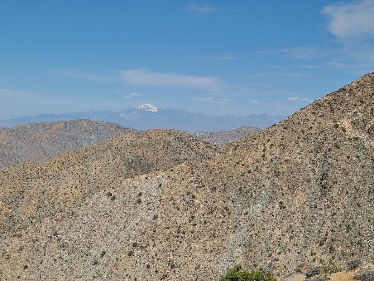 Goducks2003's tweet photo. Just saw the #SamAndreasFault and #SaltSea here at @joshuaTreeNP https://t.co/Peox6nSJ27
