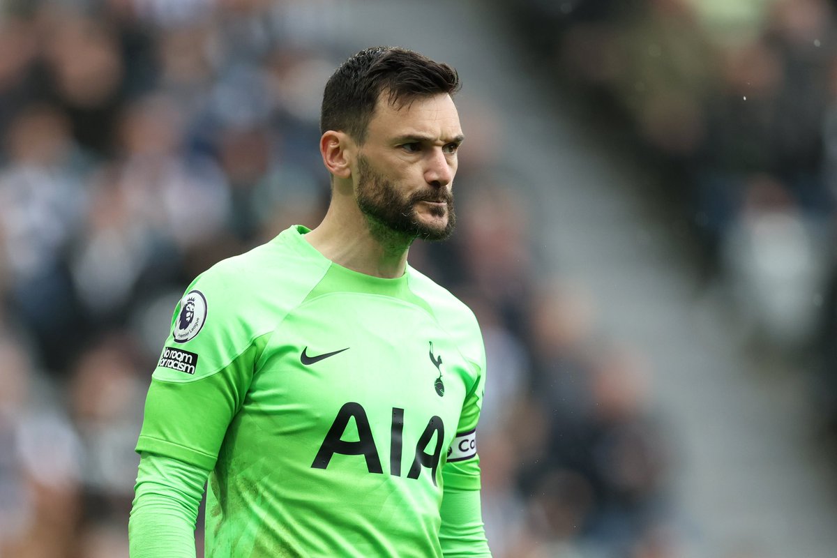 FabrizioRomano's tweet photo. Tottenham already exploring multiple options for new goalkeeper — David Raya, one of the names in the list but final decision will be made together with new director. ⚪️ #THFC

Hugo Lloris, expected to leave at the end of current season. https://t.co/ZVrzFSFln3