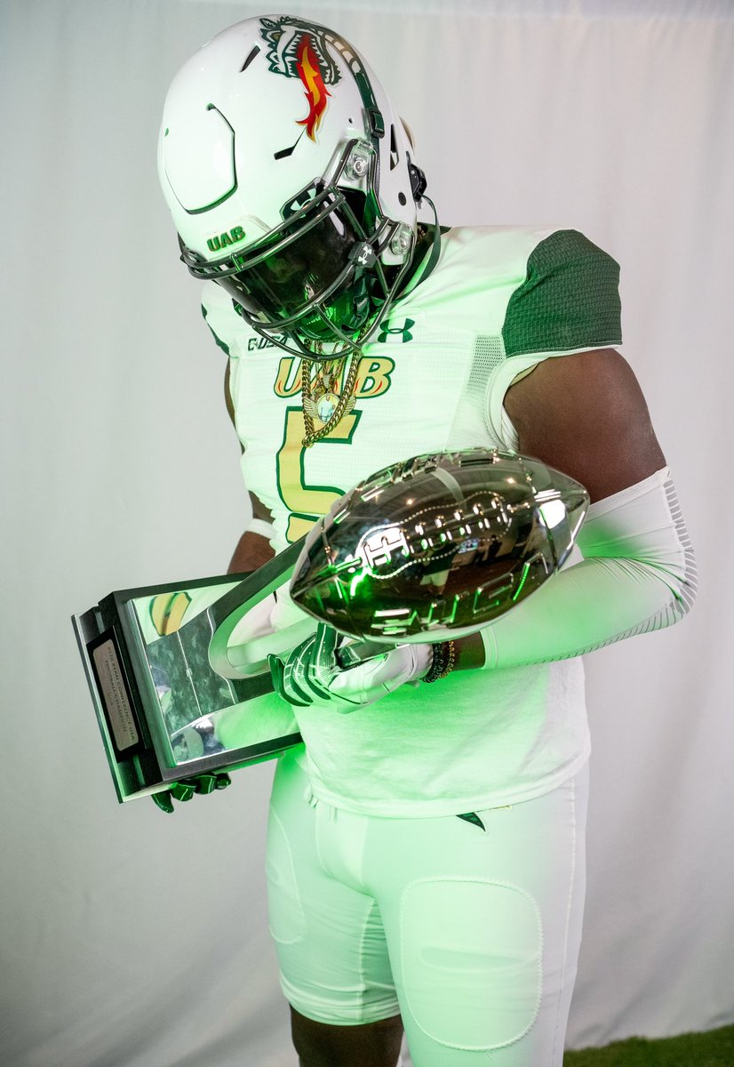 Blessed to receive my first offer from the university of Alabama at Birmingham!! <a href="/CoachM_Patrick/">M. Patrick</a> <a href="/JRashadWest/">Rashad West 🏴‍☠️</a> <a href="/andrewrumph56/">Andrew Rumph</a> <a href="/gregwall8/">Gregory Walls</a> <a href="/PalmettoFBall/">Palmetto Football</a> <a href="/mrfmurrell/">Franklin Murrell</a>