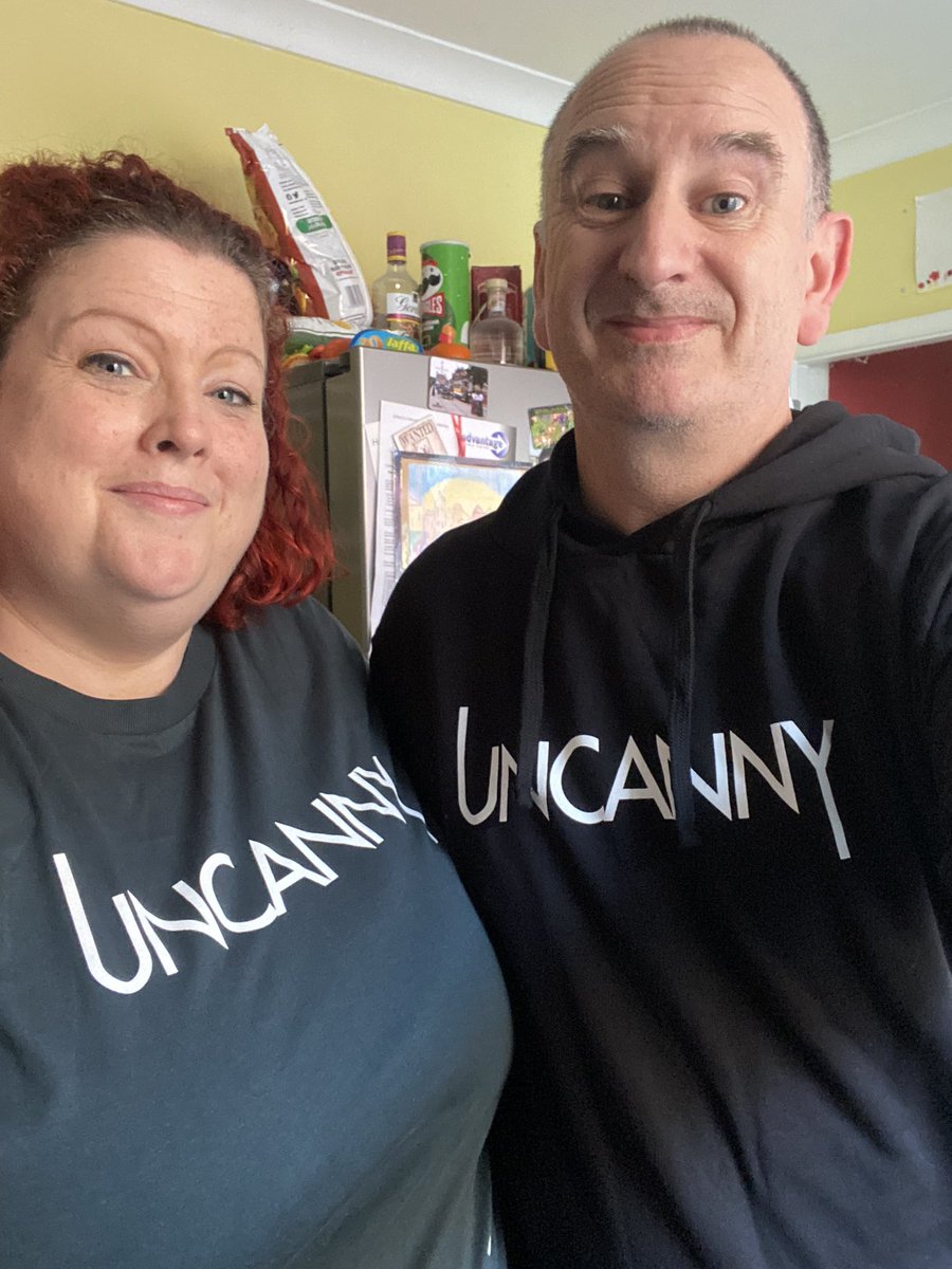 When you get his and hers @DNT1968 😂 @uncannypodlive @danny_robins 👻🛸👽 #uncanny #iknowwhatisaw