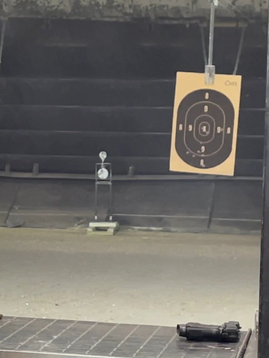 Love152861's tweet photo. #Boston Gun And Rifle #noquarter #tactical #optoutside #silencer #gunchannels #leveraction #shotgun #hoguegrips #pistol #singleaction #buck shot #langdontactical #ltt #gunlife #gunphotography #edc #gunfreaks #2a https://t.co/MOvSIpbgnM