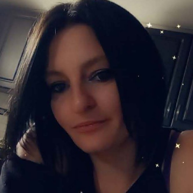 Missing woman may be in #yeg: Laura Lee Rogers (32 y/o) was last seen in #Leduc on Jan. 1. She's 5'6, 112 lbs, has black hair, brown eyes, tattoos on her left bicep. RCMP believe she may be in Edmonton. RT?