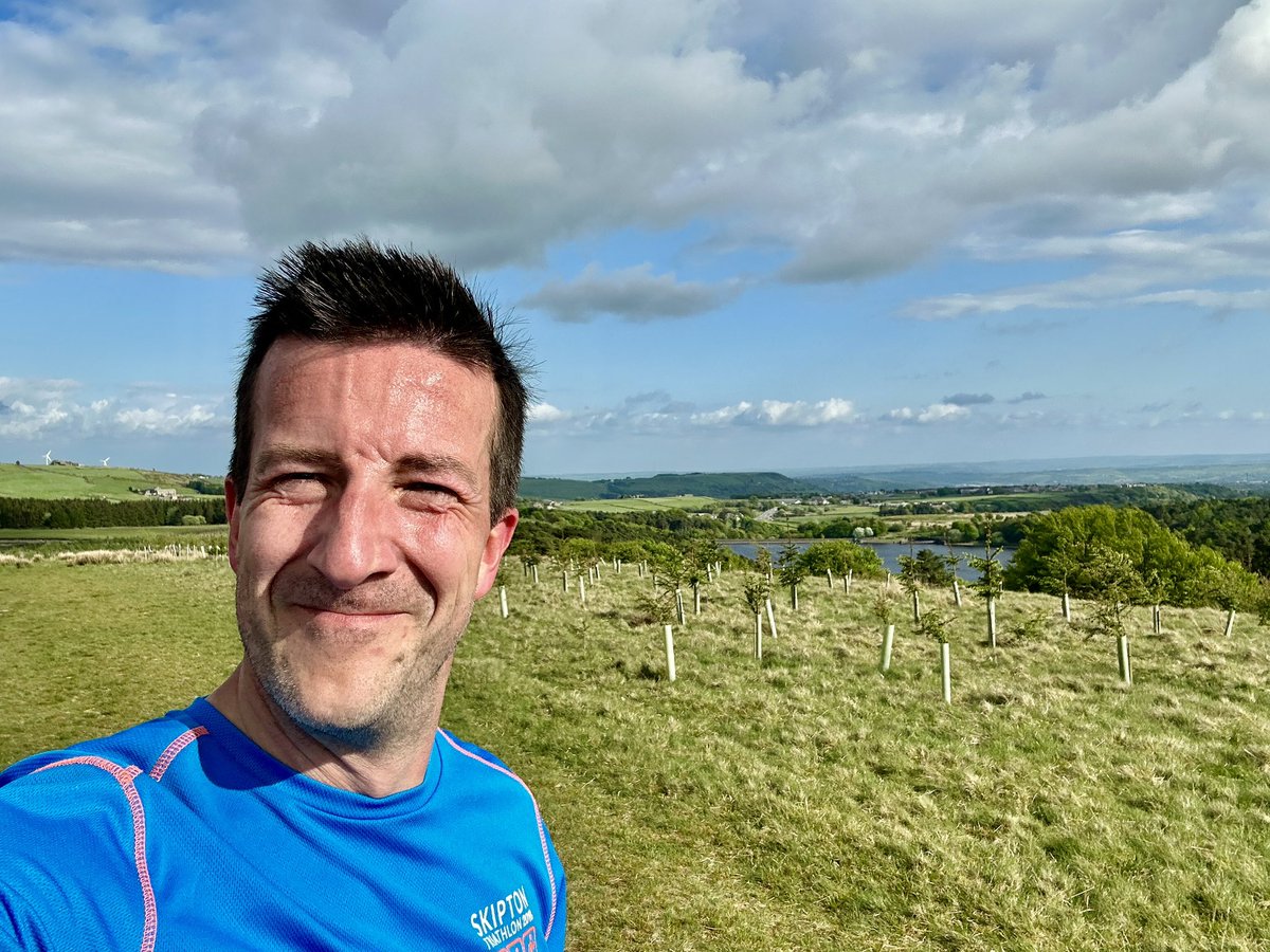 RobTheBeast_'s tweet photo. Another beautiful day. This time, out in the trail shoes for some serious, hilly off-road running.
Much prefer trail running to road running. Better scenery makes it far more enjoyable even if it is bloody hard work. ππ»ππ»ββοΈ
#treeclub #newtrees https://t.co/I5mJiiCGJ8