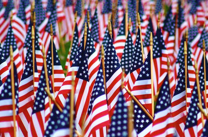 Dear white people. You owe us {blacks} nothing. Now, let’s squash this reparations bullshit, share a sammich together and chill out 

❤️ retweet &amp; follow me!