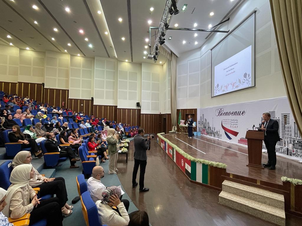 acs_school's tweet photo. يسعدُني دائمًا العودة إلى مدارس المدينة الأكاديمية الفرنسية #ECAF في الرياض، المدرسة الفرنسية المصنّفة، لتسليم الشهادات المتوسطة وشهادات DELF للناجحين المتميّزين. تهانيّ للتلاميذ وللأساتذة!
#مدارس_المدينة_الأكاديمية 
🇸🇦💙🇨🇵👨🏽‍🎓👩🏽‍🎓 https://t.co/gZfrTMqOPH https://t.co/tVlGBkkWdF