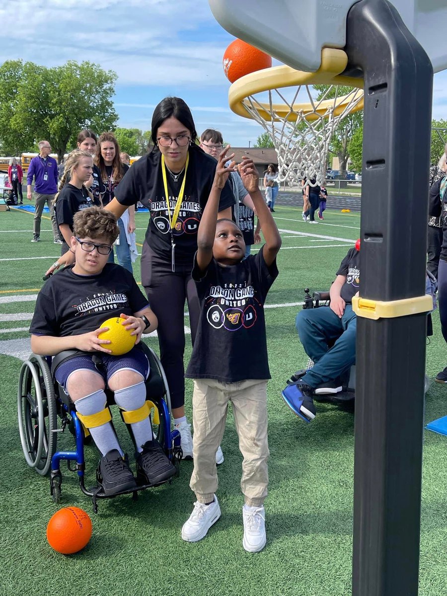 JohnstonCSD's tweet photo. Nearly 200 students with special needs at 2023 Dragon Games! Hosted by Johnston Peer PE &amp; Best Buddies, the field day featured adaptive &amp;  wheelchair bikes, parachute, ribbon twirling, catapults, sensory stations, giant soccer, bowling &amp; more. DCG &amp; Urbandale joined us this year. https://t.co/wPzeomzgI4