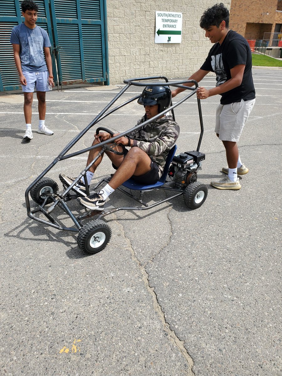 Novi High School Engineering Dept tweet media