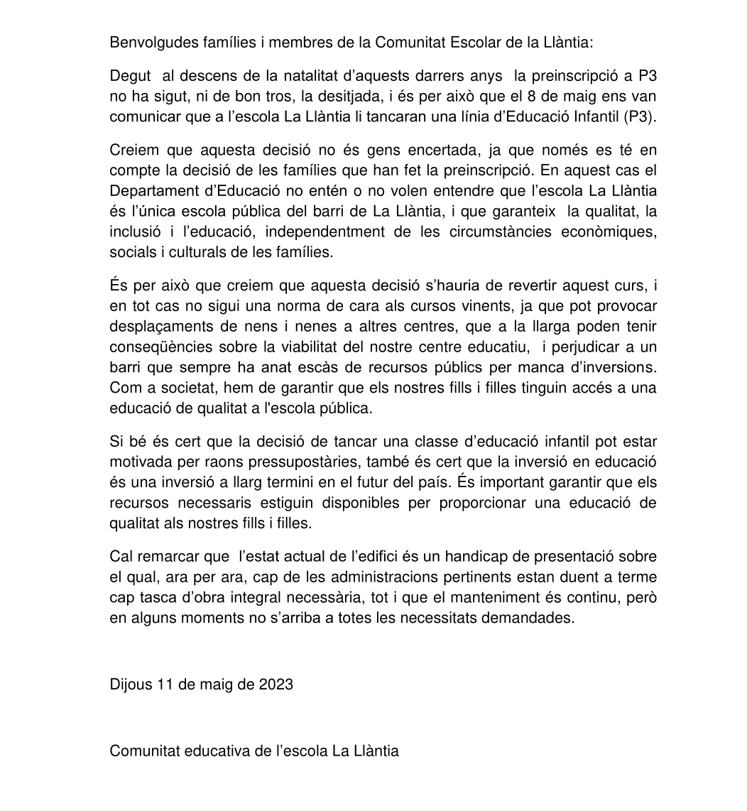 🔴 La comunitat educativa de l'escola de la Llàntia a #Mataró, es comença a mobilitzar contra la supressió d'una línia d'infantil a l'única escola pública del barri. 
#LaLlàntiaNoEsToca #pERCarització