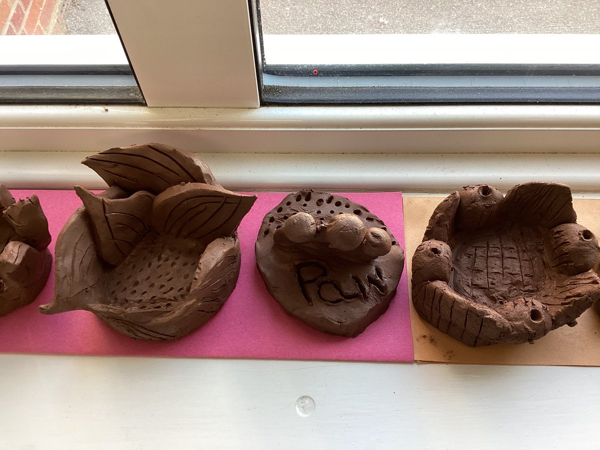 MedmerrySchool's tweet image. Great staff CPD session tonight working with @SWRBPS to develop working with clay, ready for trying out with the children. #Art #Collaboration