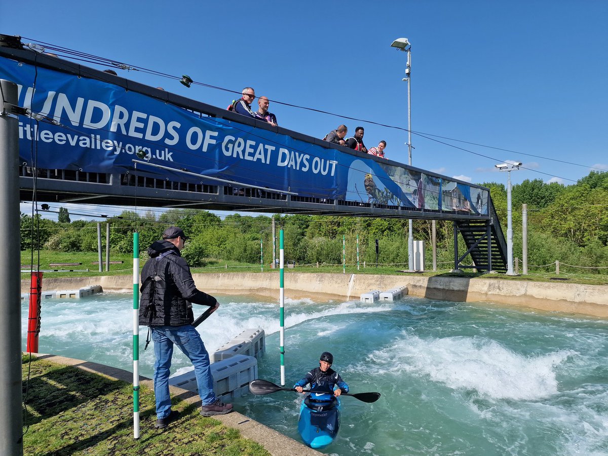 ClaireMorrison6's tweet photo. Great couple of days visiting Lee Valley White Water Centre to observe some of the work of @BritishCanoeing with a great group of coaches & leaders with @uk_sport L2P Programme. Great discussions & learning #sharing #performanceplanning #learning https://t.co/anKjaSqSP1