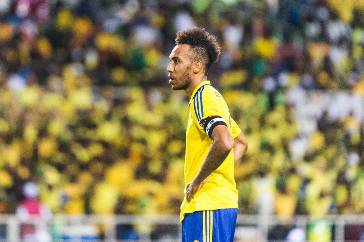 ActuFoot_'s tweet photo. 🚨 OFFICIEL ! Pierre-Emerick Aubameyang sort de sa retraite internationale avec le Gabon 🇬🇦 ! https://t.co/NKrWs2cF8i