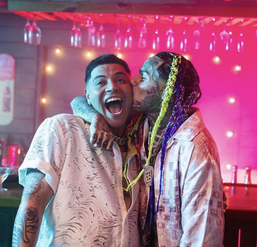 6ix9ine got a boyfriend now??? i knew that rainbow hair wasn’t for show 😭