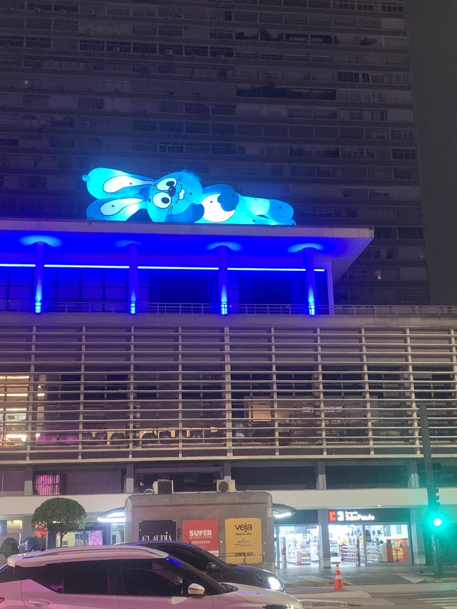filhodeumbra's tweet photo. esses dias passei pela paulista de noite, e o sansão fica tão lindo assim brilhando��🤏 https://t.co/qTAlTdQ9DD