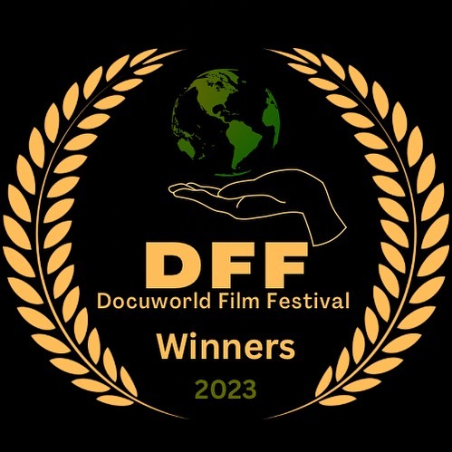 homestoryteller's tweet photo. Our film The Neighborhood Storyteller won its 9th Award!!! Edition 2023: - Best Feature Doc: 𝗧𝗵𝗲 𝗗𝗶𝗿𝘁𝘆 𝗗𝗶𝘃𝗶𝗱𝗲  - Best British Doc: 𝟭𝟬 𝗜𝗿𝗼𝗻𝗪𝗼𝗺𝗲𝗻
- Best Picture Doc: 𝗧𝗵𝗲 𝗡𝗲𝗶𝗴𝗵𝗯𝗼𝗿𝗵𝗼𝗼𝗱 𝗦𝘁𝗼𝗿𝘆𝘁𝗲𝗹𝗹𝗲𝗿 https://t.co/btVkmZuYzX