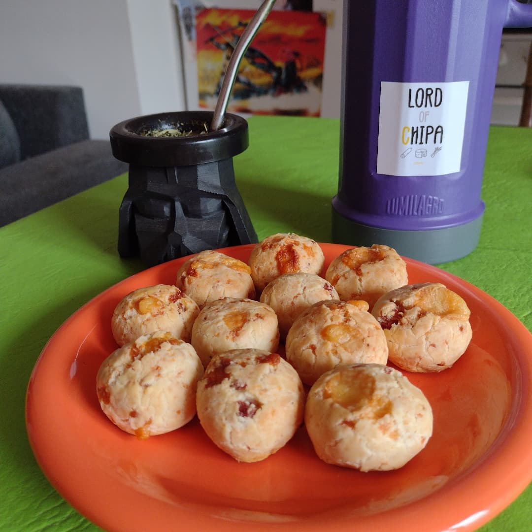 nicolasmaggi87's tweet photo. 8. LORD OF CHIPA (@LordOfChipa en IG)
Chipa a domicilio, lista para meter al horno. Sale por peso en 3 variedades: tradicional; con salame; con verdeo. Creación del amigo @mamertime https://t.co/l0GLBf8zQw