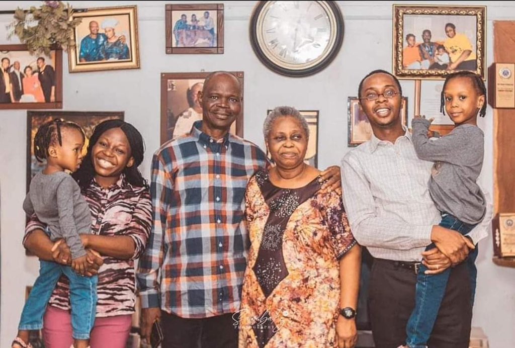 ptemiloluwaola's tweet photo. #MyCompassDaily
After the birth of our first daughter, it did not take up to a month before my wife and I noticed that we were gradually drifting apart. All attention was on our new baby. Irewamiri suddenly had sweet words for Danielle. You hear things like... https://t.co/CLjxy5xRhj