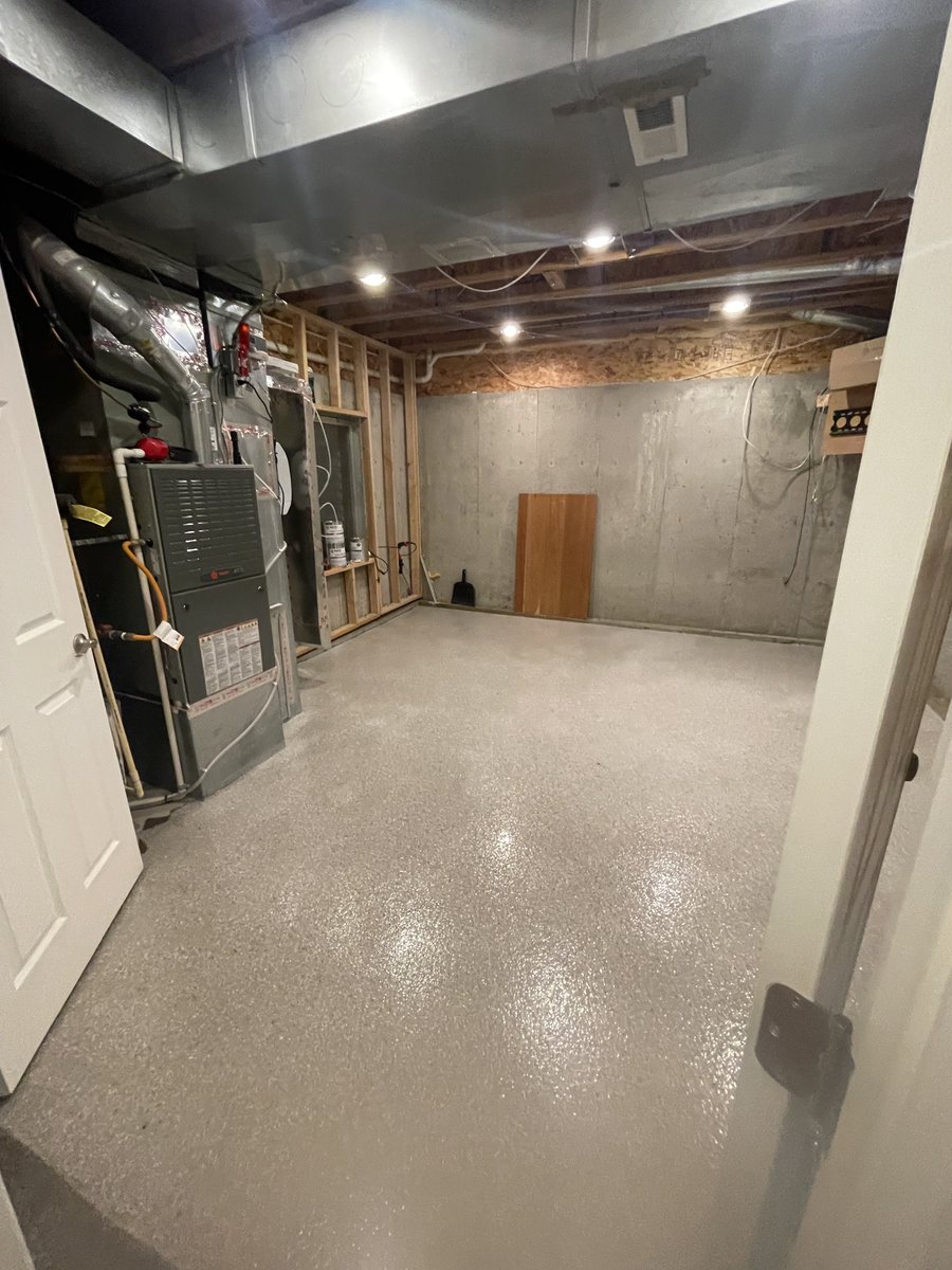 ControlGraffiti's tweet image. Check out this basement transformation accomplished last week!
Ready to start? Call today
(630) 675-4509
exteriorcoatings.com
#epoxyflooring #vinylflake #diy #basement #basementremodel #basementrenovation #basementdesign #epoxy #epoxyresin #epoxyfloor #polyaspartic #Denver
