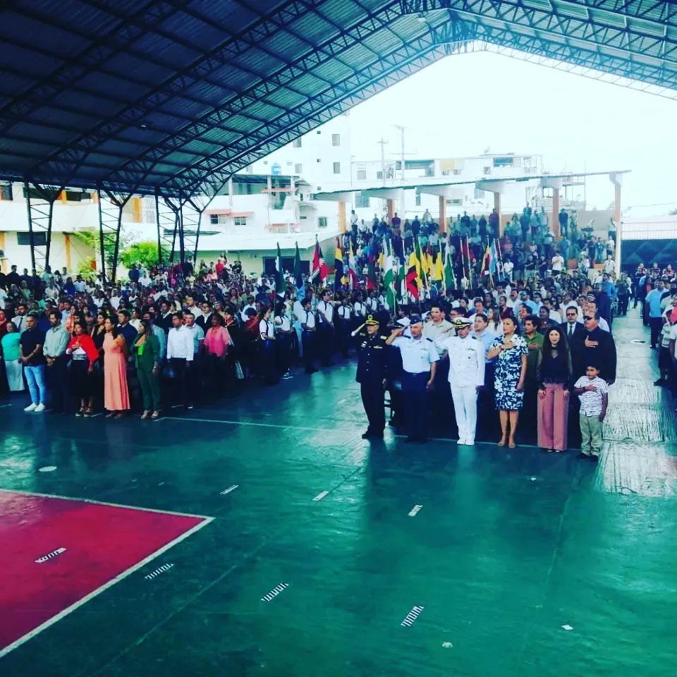 IslenioTv's tweet photo. @FannyUribeLopez fue posesionada como la #Primera #Alcaldesa de Santa Cruz junto a los #Concejales electos #PatricioMoreta #ViceAlcalde, #SantiagoNaranjo, #TomasMoreta #MaríaCastillo y #ElizabethCadena muchos éxitos en su administración https://t.co/m21gRMYrmE