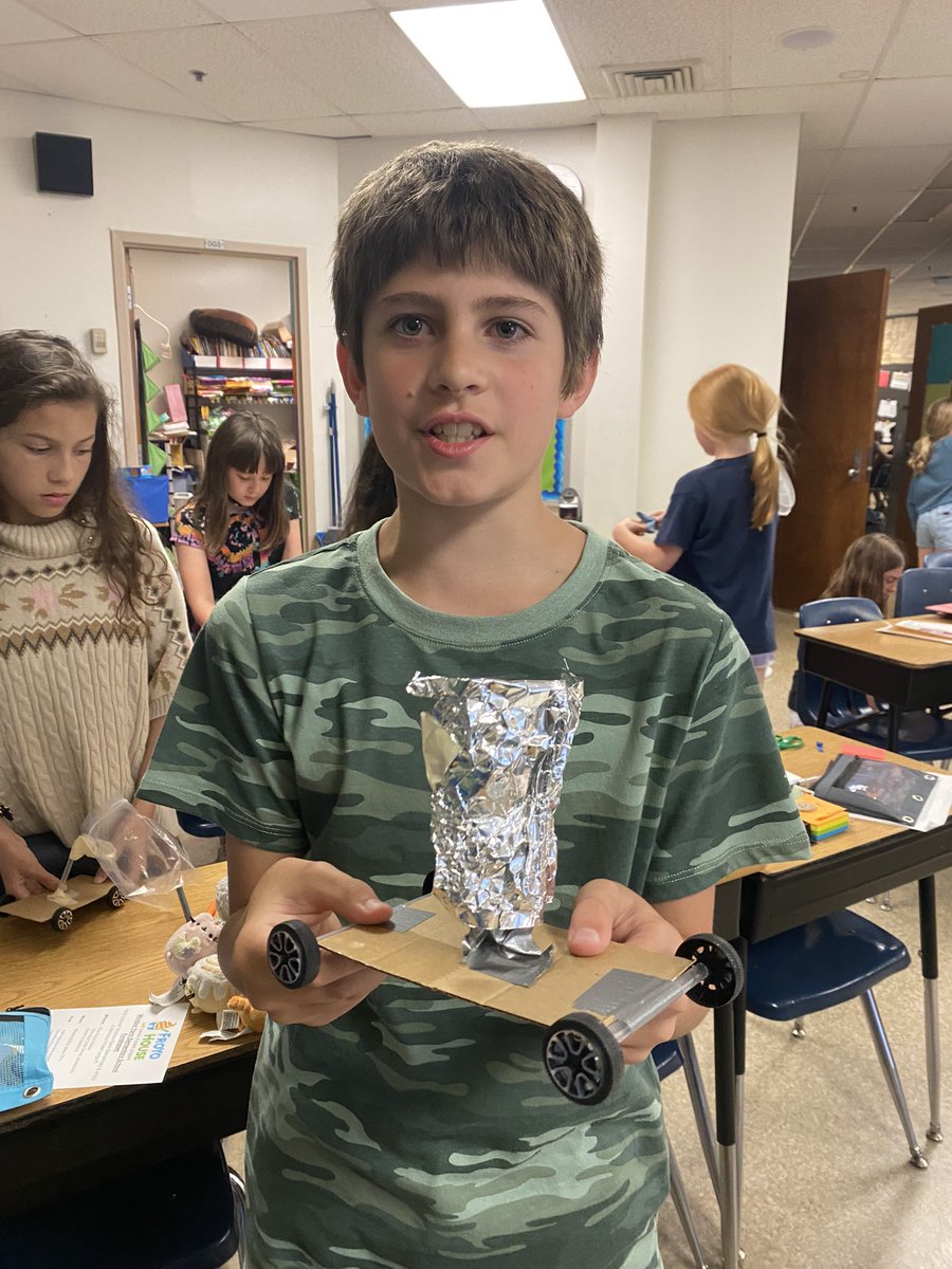 The winning sail car in 4th grade! <a href="/WindsorFarmES/">Windsor Farm</a>