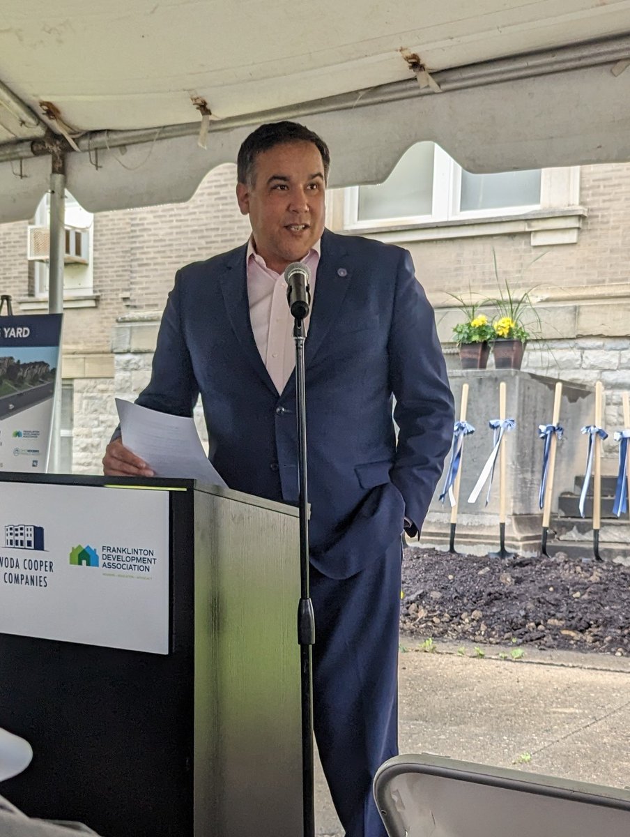AffordHouse_OH's tweet image. Even the rain can't slow down housing progress! Congrats @WodaCooper and @FtonDevelopment on breaking ground at Starling Yard! Thanks to @MayorGinther, @CMEVRemy, @NickBankston &amp;amp; @VoteBoyce &amp;amp; all the other leadership voices that made this happen! #Franklinton