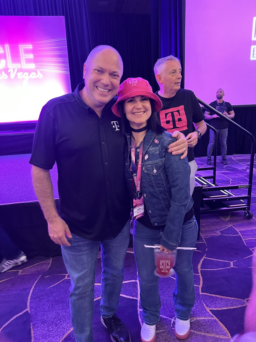 laura arellano magana tweet media