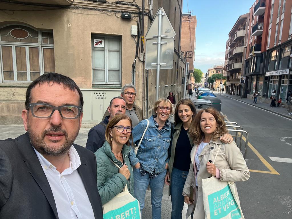 Albert Castells Vilalta On Twitter Porta A Porta Barri A Barri albert-castells-vilalta-on-twitter-porta-a-porta-barri-a-barri