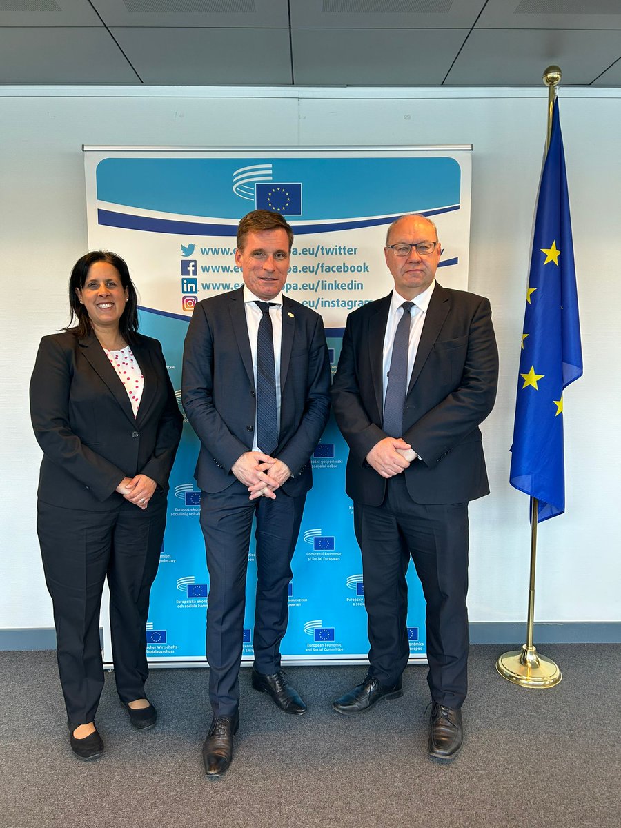 EESC_President's tweet photo. Great meeting today with Welsh Government Representative on Europe @derekvaughan.

We are committed to maintaining strong links with UK civil society, and promote future collaboration with UK/Wales, especially on youth engagement initiatives and foresight, key common priorities. https://t.co/BstWVC5zAB