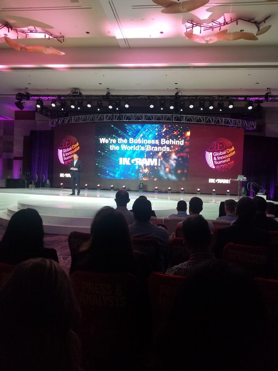 QueueAssociates's tweet image. 🎤 @QueueAssociates executives @goldstein_jeff, Chiara James &amp;amp; Erika Williams are at #IngramMicroGCIS23 in Las Vegas! They attended the inspiring keynote by @IngramMicroInc CEO @IMPaulBay. 🎉

Thanks to Jeff &amp;amp; @STILLTITU Sarder of @LLTV1 for capturing these moments. #MSPartner