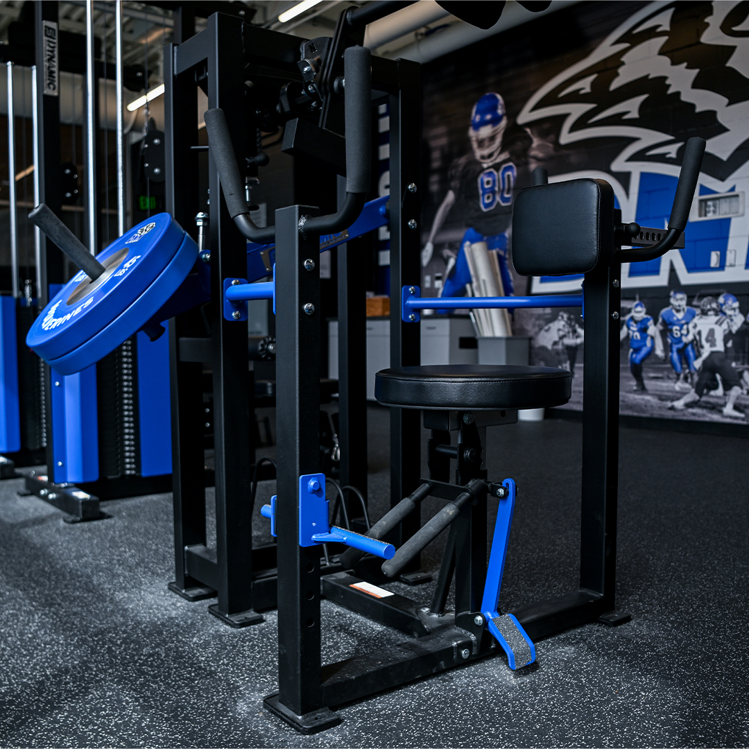 New install! All gas for this amazing setup. Great work with our team and the team at @push_pedal_pull to help Dike-New Hartford transform their weight room. #morestrengthpersqft #buildabetterathlete #mydynamicfitness