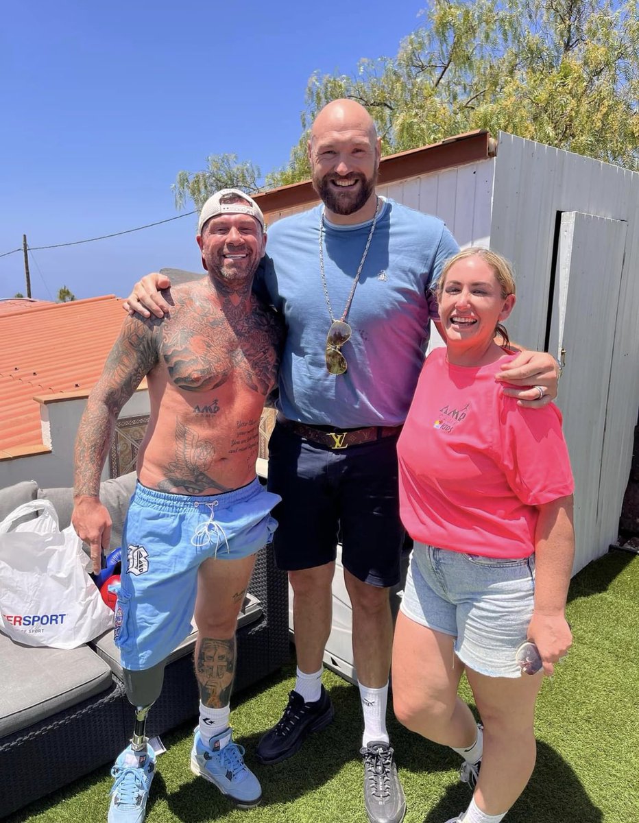 just_amp's tweet photo. How amazing was it that @Tyson_Fury gave up his time to meet the kids at #ampcamp what a guy #gypsyking @BBCLookNorth @BBCBreakfast @ParaSport @C4Paralympics @TheLastLeg https://t.co/7wJRpwGt1Y
