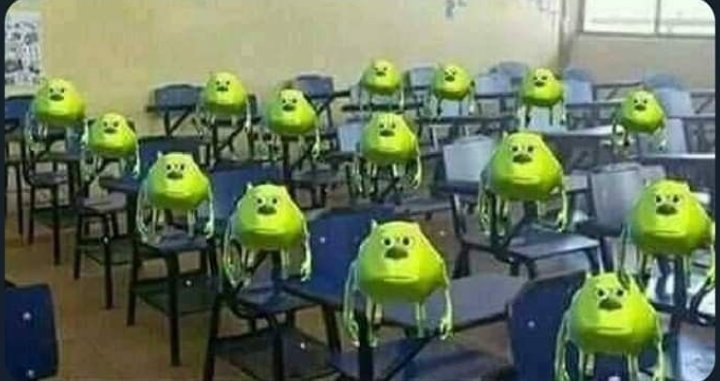 sofistiquis's tweet photo. #memes #aula #professor #aluno #Alguém #Escola 

Alguém chega atrasado: a 

Alunos da sala: https://t.co/hVrnwefX4z