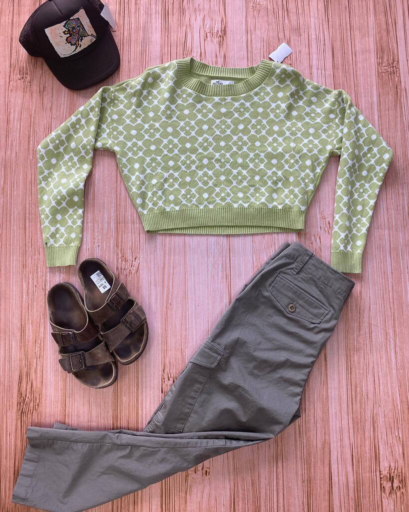 OOTD! 🪴🌧️

DM us to buy now and pickup later! instagr.am/p/CsUHcpWvGes/