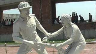 mirzamohsin90pk's tweet photo. In 1971 , clash of institutions and political chaos gave birth to Bangladesh , East Pakistan .
By the same incidents history repeating with same barbarism and riots . what will be consequences in 2023 ...?
#ISPR #ISPR_Press_Release_Rejected #ISPR_Rejected https://t.co/td7PgDj75W