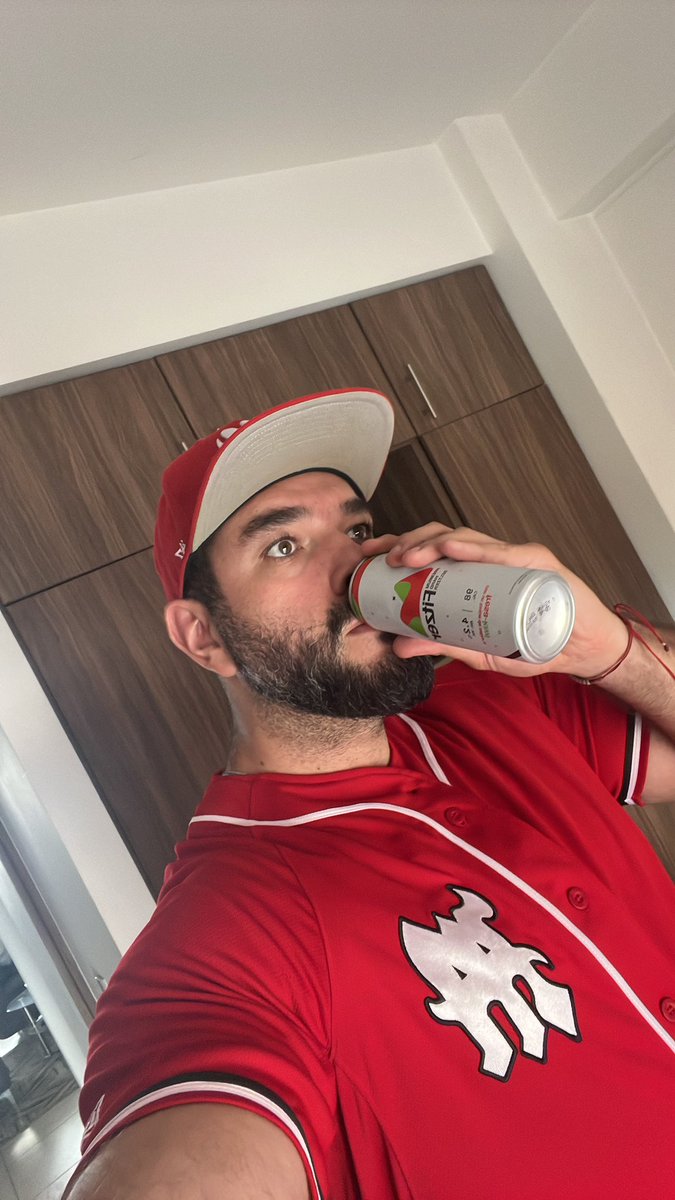 ALd087's tweet photo. @drinkfitzer @DiablosRojosMX El mejor sabor! #fresakiwi https://t.co/tTHsTNpL6z