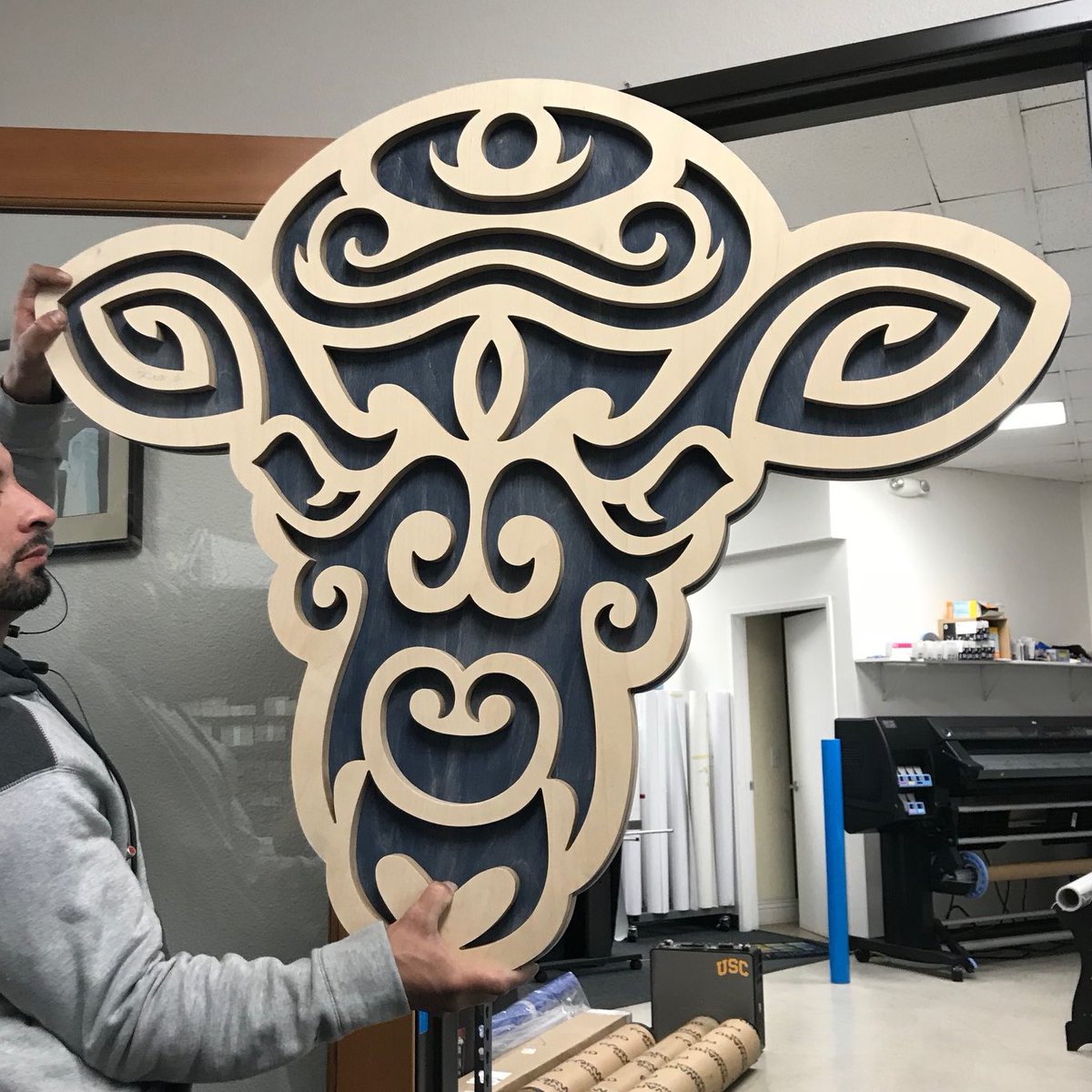 ogdesignco's tweet photo. sketch to signage
with a bunch of edits in between
#OGDesignCo 🦉 https://t.co/fNmLLtPPzh