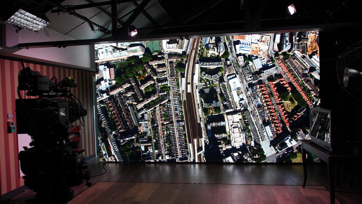 Zuby_Tech's tweet image. Sony Opens It's Next Virtual Production Studio With Sony Crystal LED Display & Technology At Pinewood Studios UK!
Sony's 4th Virtual Production Studio!
#Sony #CrystalLED #MicroLED #EpicGames #UnrealEngine