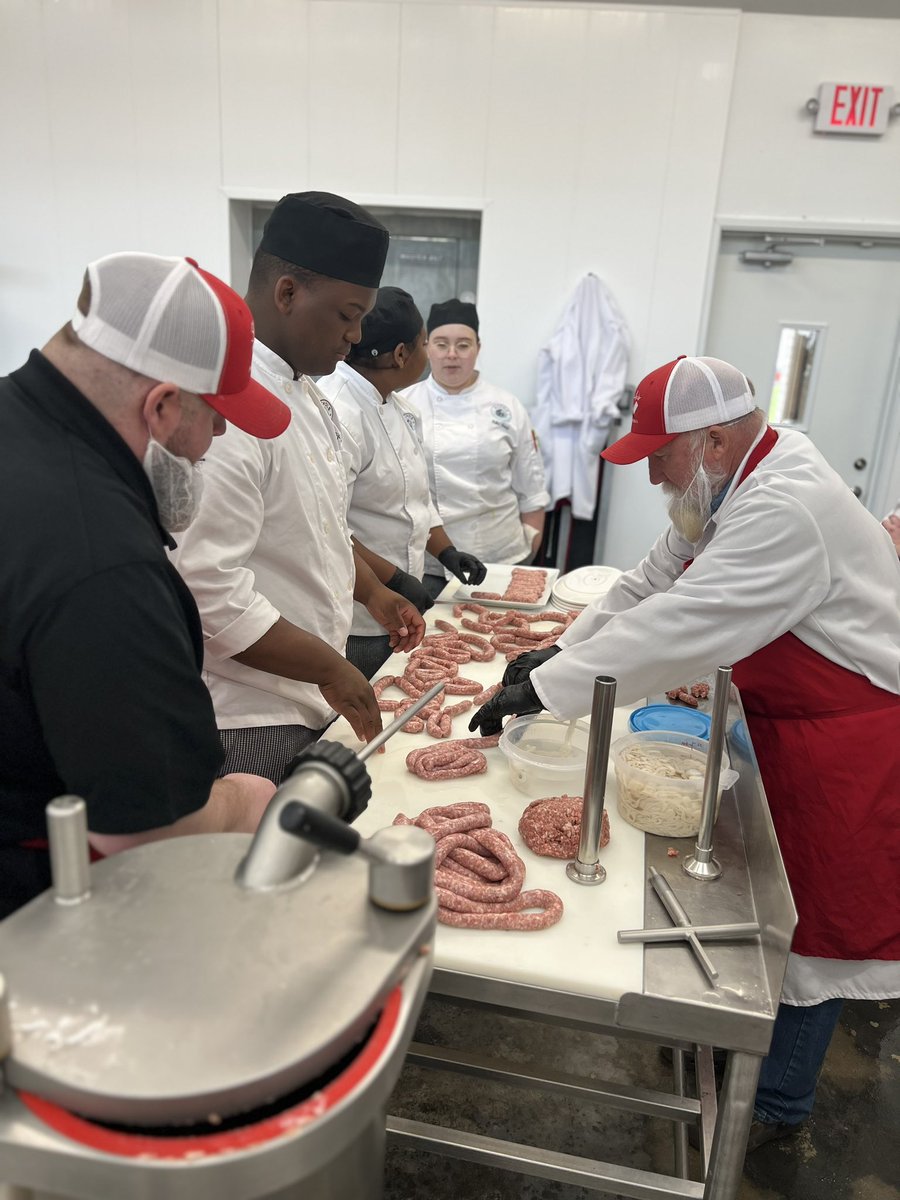 NCCCulinaryArts's tweet photo. Thank you Scott Steele for the behind the scenes tour of meat industry #steelesfinecustommeats https://t.co/81xF98PUsW