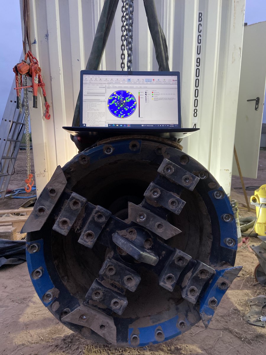 AutodeskEDU's tweet photo. Congratulations to @TUM_Boring for winning the 2023 #NotABoringCompetition! Students used @adskFusion360 and were the only team to successfully tunnel, marking their 2nd consecutive win! Read the full story here: https://t.co/vRPPe8QaW2 #MakeAnything @TU_Muenchen @boringcompany https://t.co/229l6NN4C6