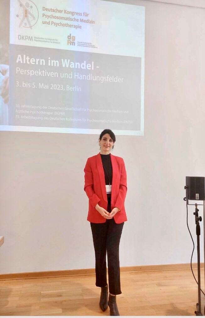 Asimina Koutsoukou-Argyraki (@asiminakouarg) on Twitter photo Unser Forschungsprojekt in Linguistik & Psychotherapie (apl.Prof.C.Nikendei, Dr.I.Montan, Prof.Spranz-Fogasy) wurde auf dem Deutschen Kongress für Psychosomatische Medizin und Psychotherapie (DGPM/DKPM) in Berlin präsentiert <a href="/uniklinik_hd/">Universitätsklinikum Heidelberg</a> <a href="/IDS_Mannheim/">IDS Mannheim</a> Unser Forschungsprojekt in Linguistik & Psychotherapie (apl.Prof.C.Nikendei, Dr.I.Montan, Prof.Spranz-Fogasy) wurde auf dem Deutschen Kongress für Psychosomatische Medizin und Psychotherapie (DGPM/DKPM) in Berlin präsentiert <a href="/uniklinik_hd/">Universitätsklinikum Heidelberg</a> <a href="/IDS_Mannheim/">IDS Mannheim</a>