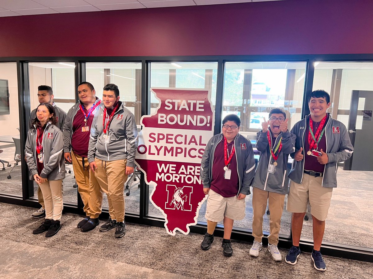 KSchultheis30's tweet image. 🌟 STATE BOUND🌟 

So incredibly proud of each and every one of these athletes. Today was so fun celebrating them, and all of their hard work! 

Special Olympics Track and Field will compete at state June 9-11 at ISU in Bloomington. 

#MortonPride 
#ProudCoach
#Morton201