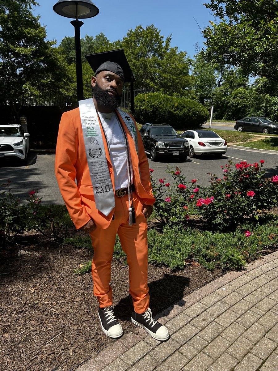 _NxOtherKD's tweet photo. I had to do it again TWICE because one degree was not enough for me. Mastered It gracefully &amp; respectfully. M.S. Forensic Investigation🎓. Thank you Stevenson University for an amazing journey. Thank you GOD for this wonderful accomplishment. WE PUSH BLACK EXCELLENCE! https://t.co/7Ufs2IEjul