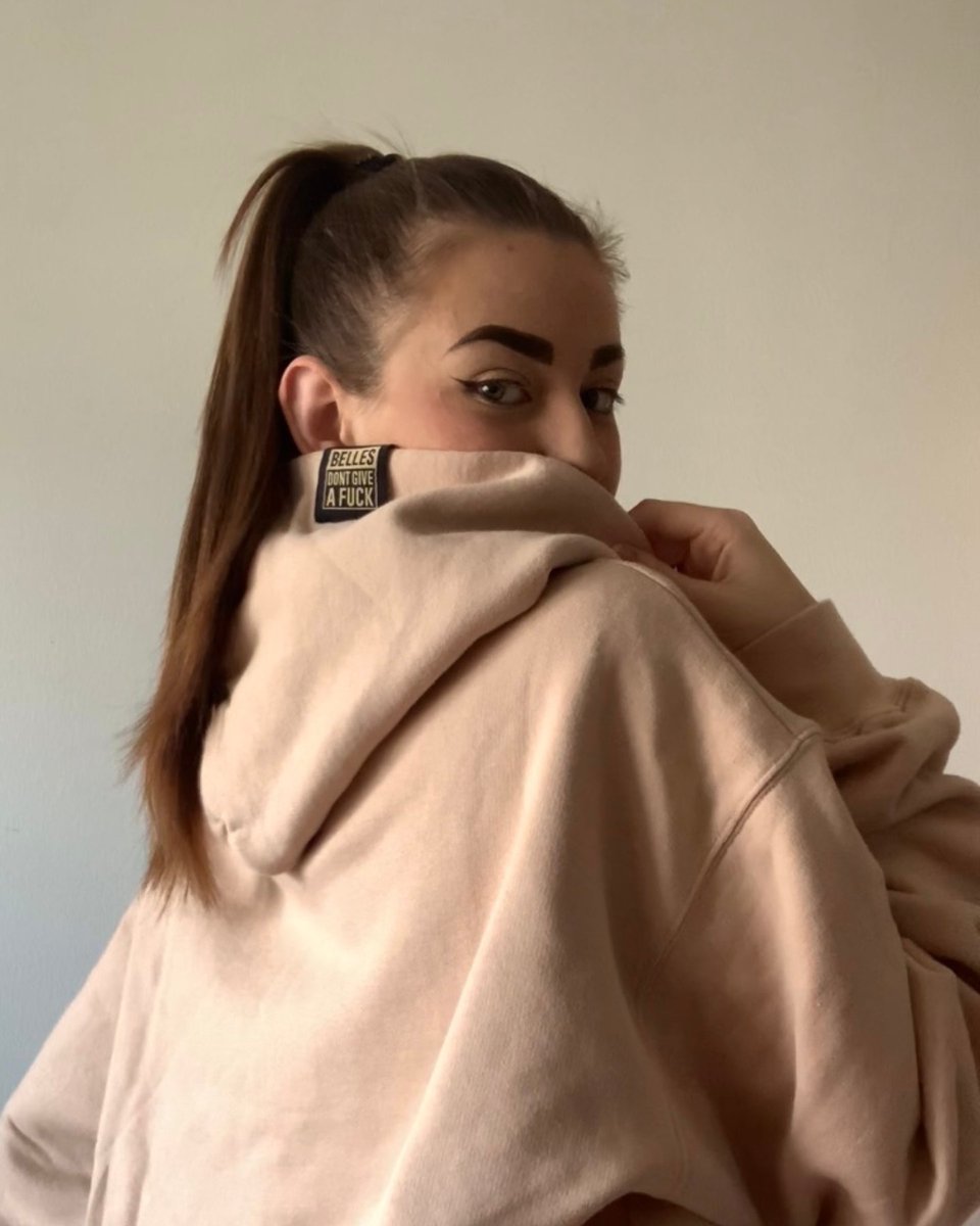 absolutelybelle's tweet photo. Beautiful Melinda shows her damn BDGAF attitude in our sand hoodie. Get yours now. Which fkn Belle are you?

👉 https://t.co/j01xUwCThd
Buy it now. What are you waiting for? Huh? https://t.co/0H47bxE1eh