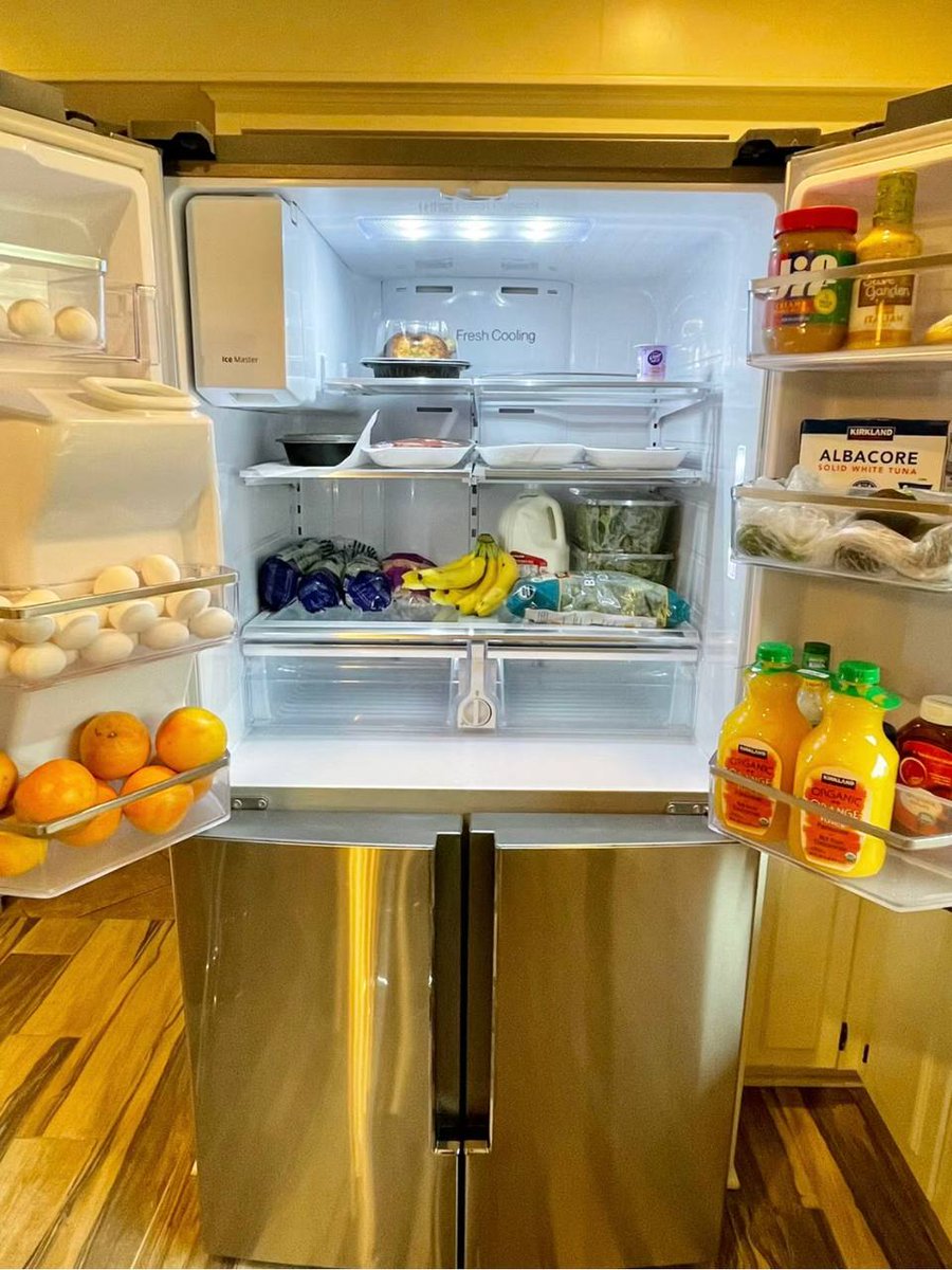 ConnorRaylee's tweet image. i like to keep the fridge full